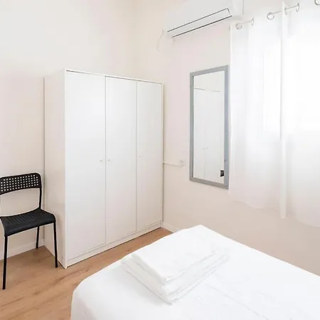 Specious Apartment, Fun, Close To The Beach! Тель-Авив Экстерьер фото