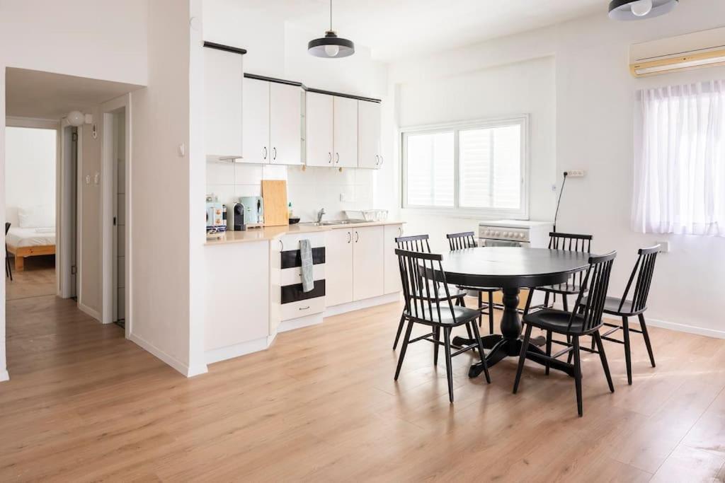 Appartement Specious Apartment, Fun, Close To The Beach! Tel-Aviv
