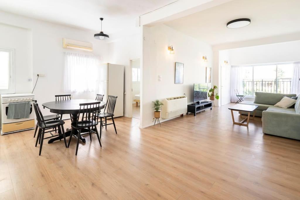 Appartement Specious Apartment, Fun, Close To The Beach! Tel-Aviv