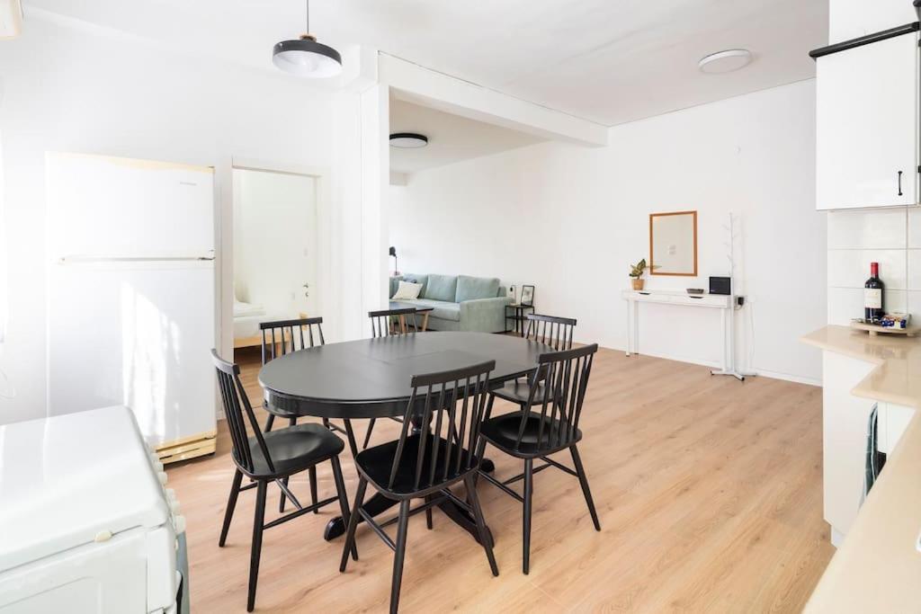 Appartement Specious Apartment, Fun, Close To The Beach! Tel-Aviv
