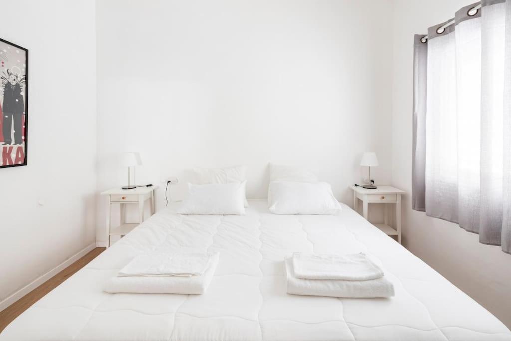 Specious Apartment, Fun, Close To The Beach! *